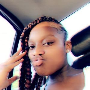 Meet your Posher, Danika